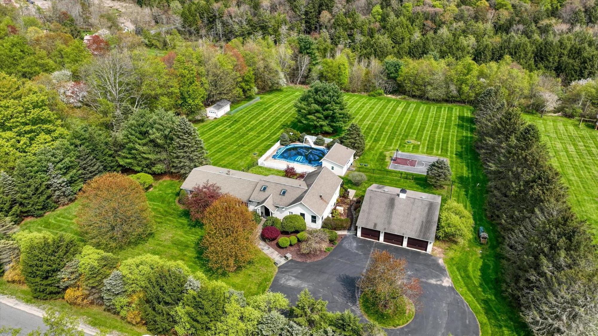 Escape To The Catskills Liberty Esterno foto
